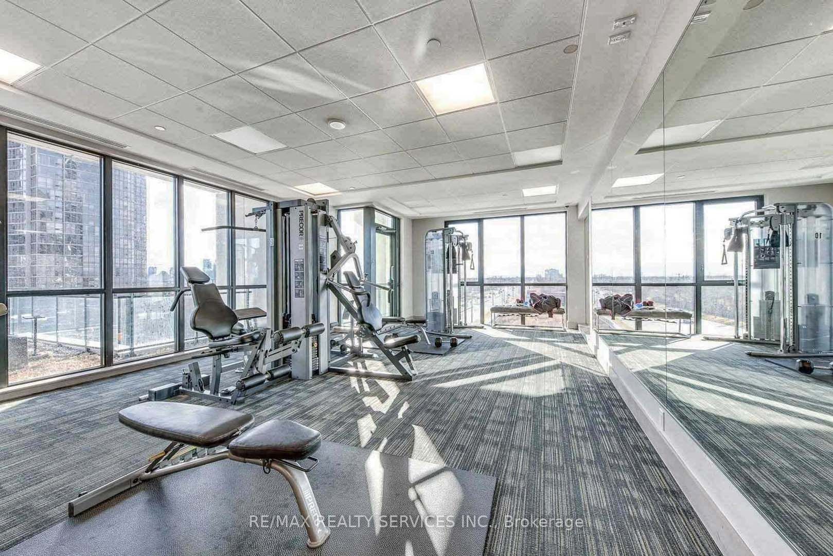 55 Eglinton Avenue W #904