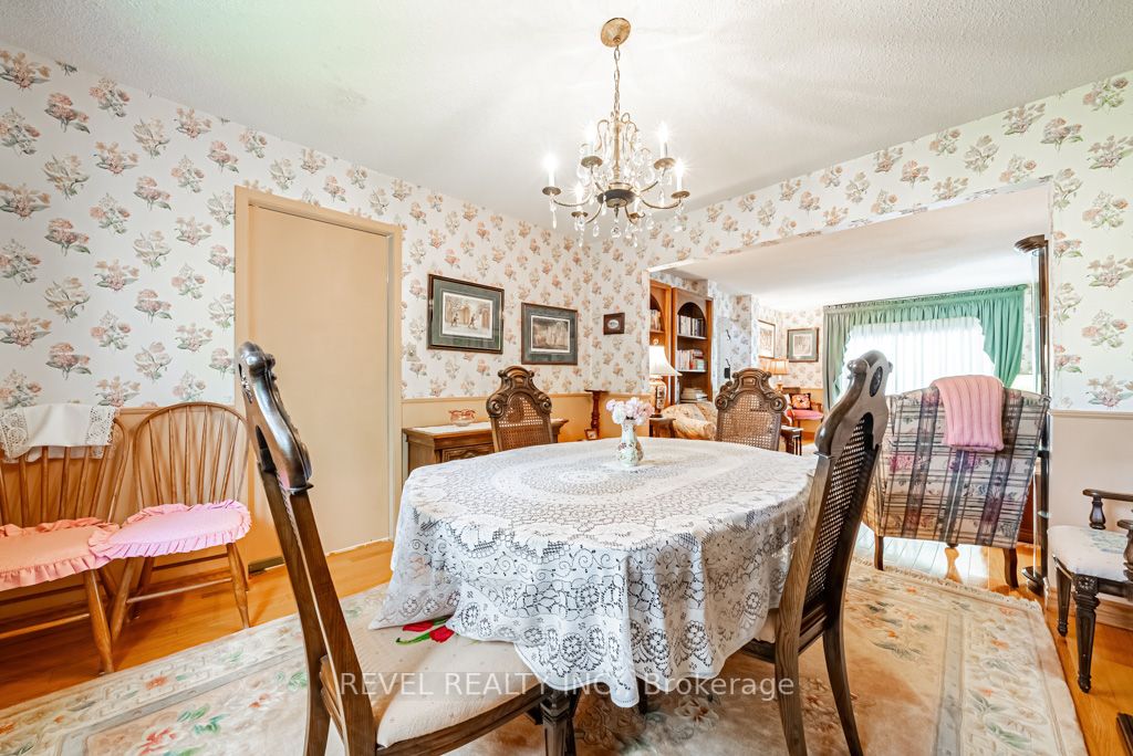 245 Coxe Blvd