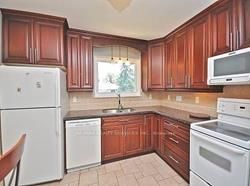 11 Pleaseley Rd