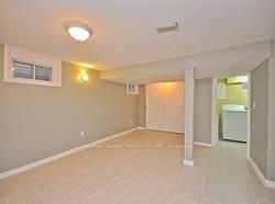 11 Pleaseley Rd