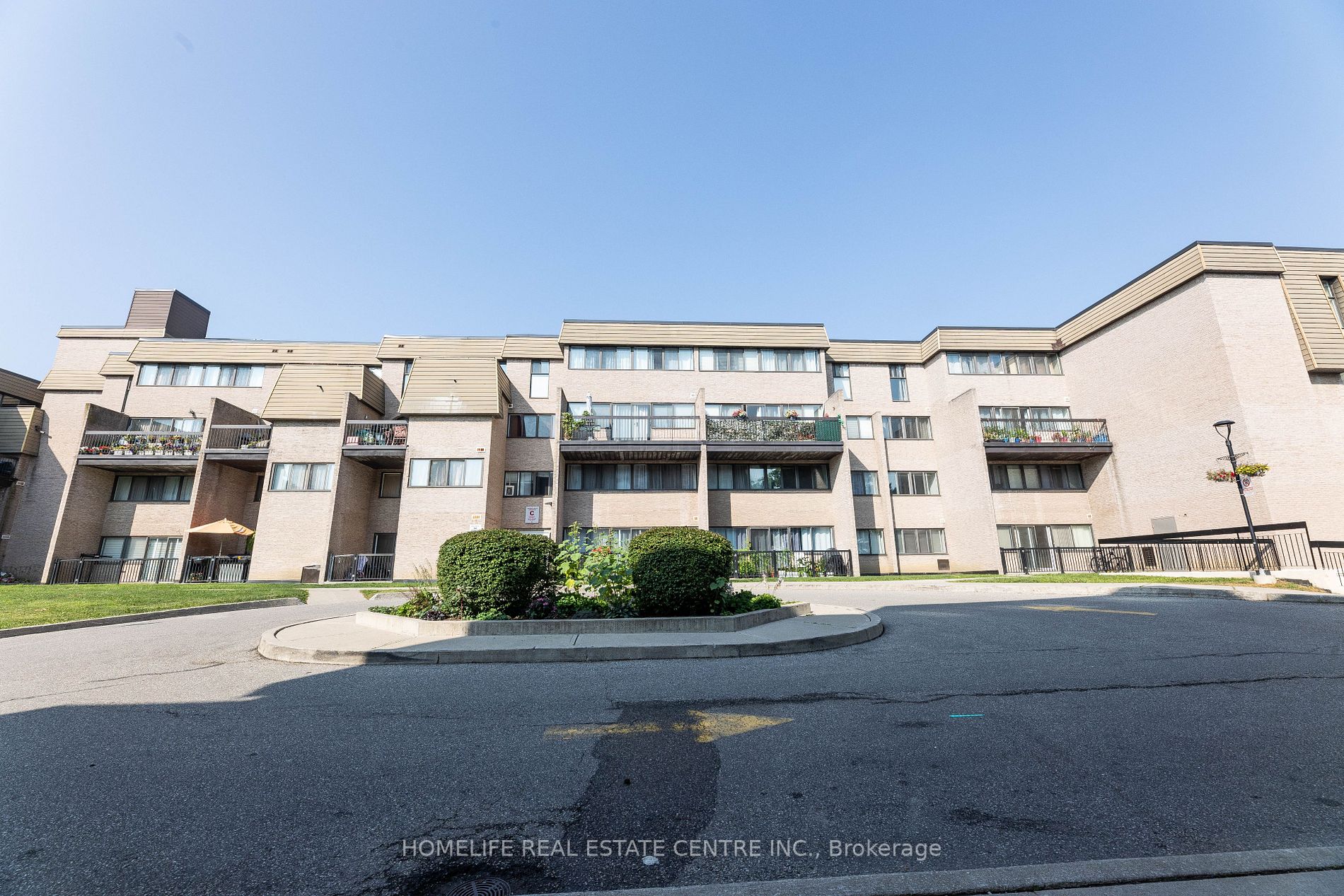 2095 Roche Crt, #275