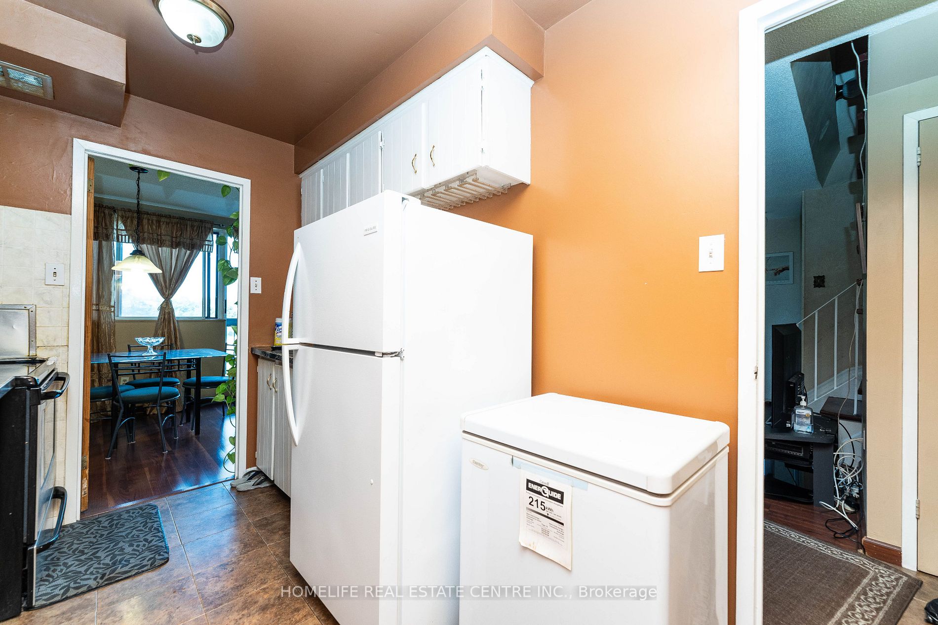 2095 Roche Crt, #275