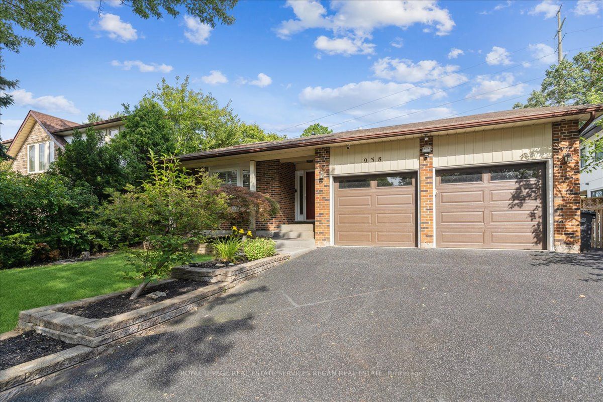 938 Kowal Dr