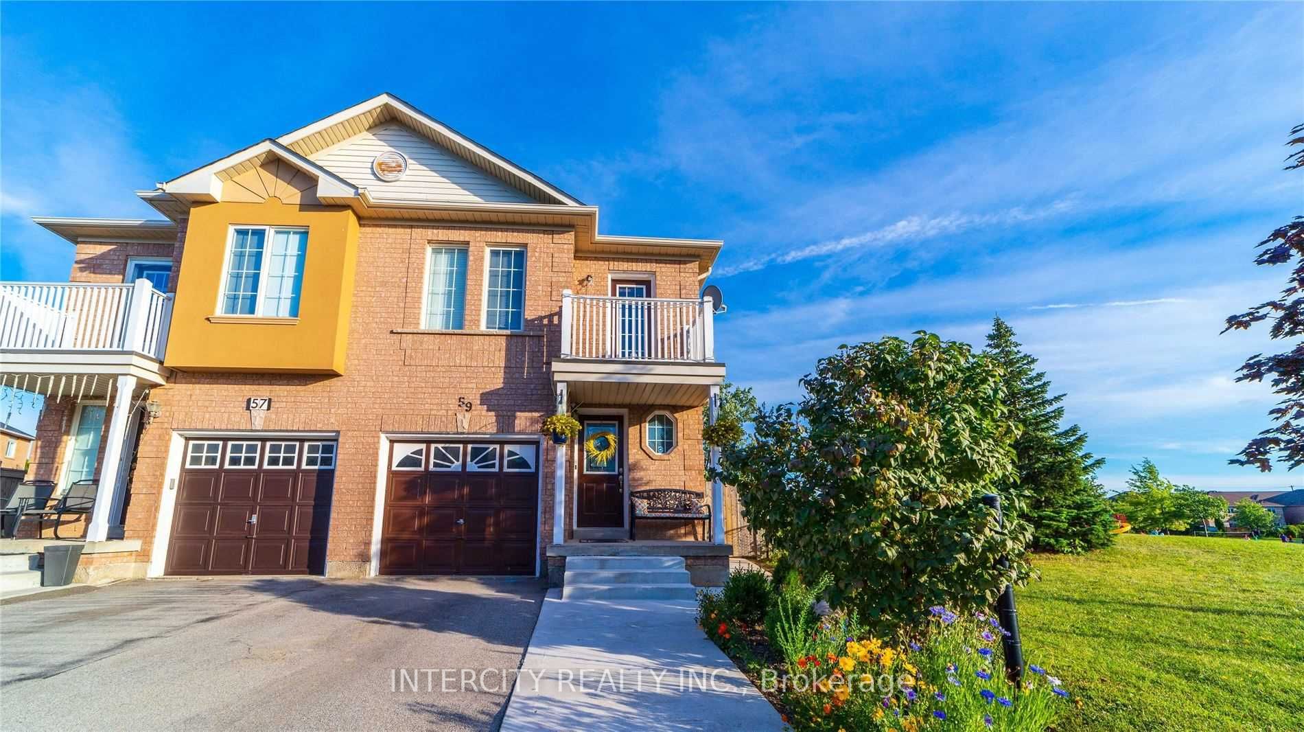 59 Lake Louise Dr