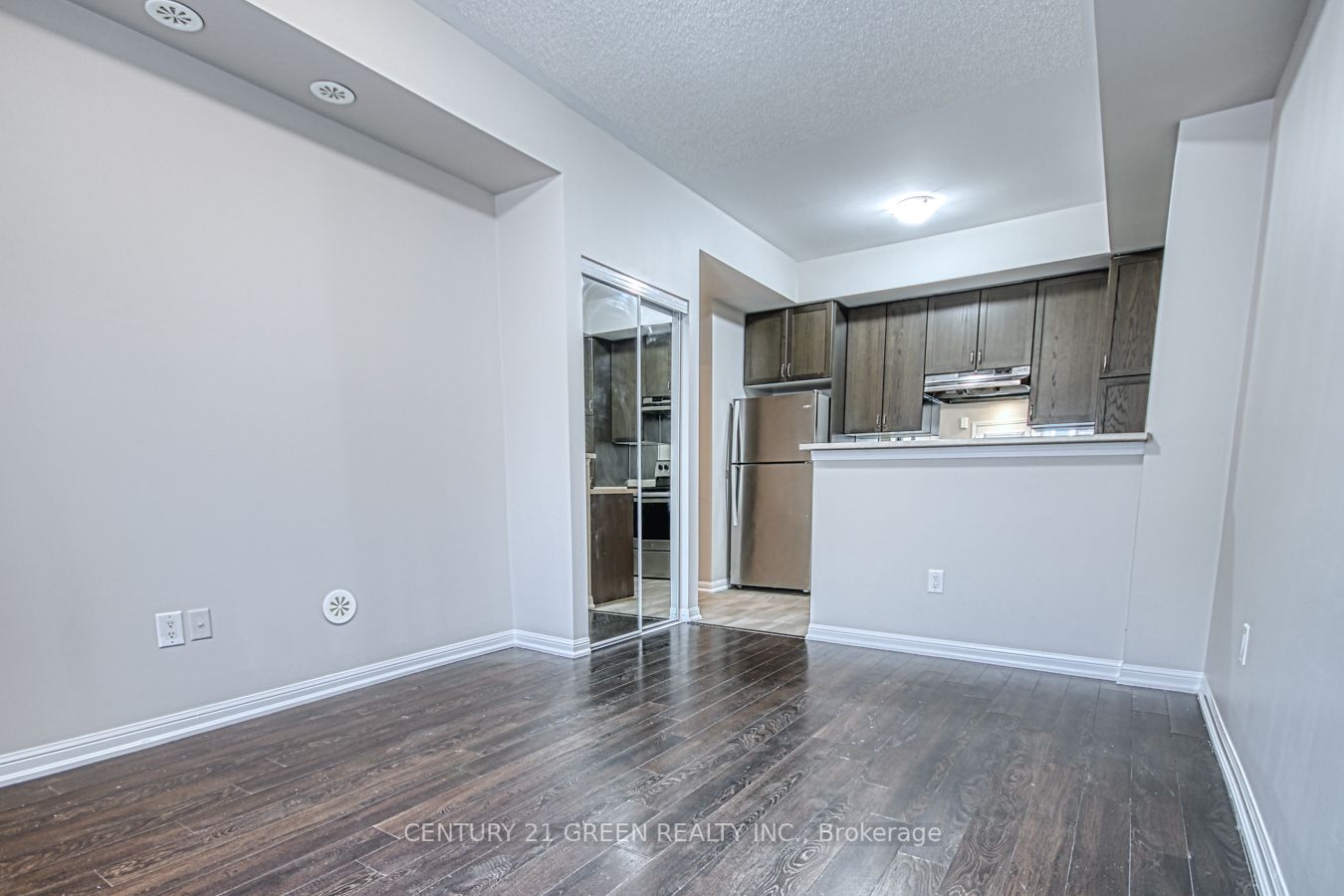 250 Sunny Meadow Blvd, #118