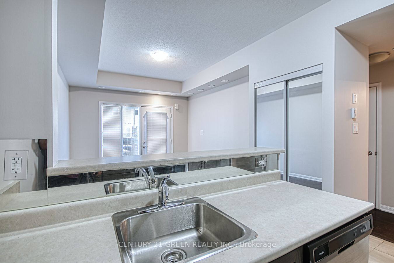 250 Sunny Meadow Blvd, #118