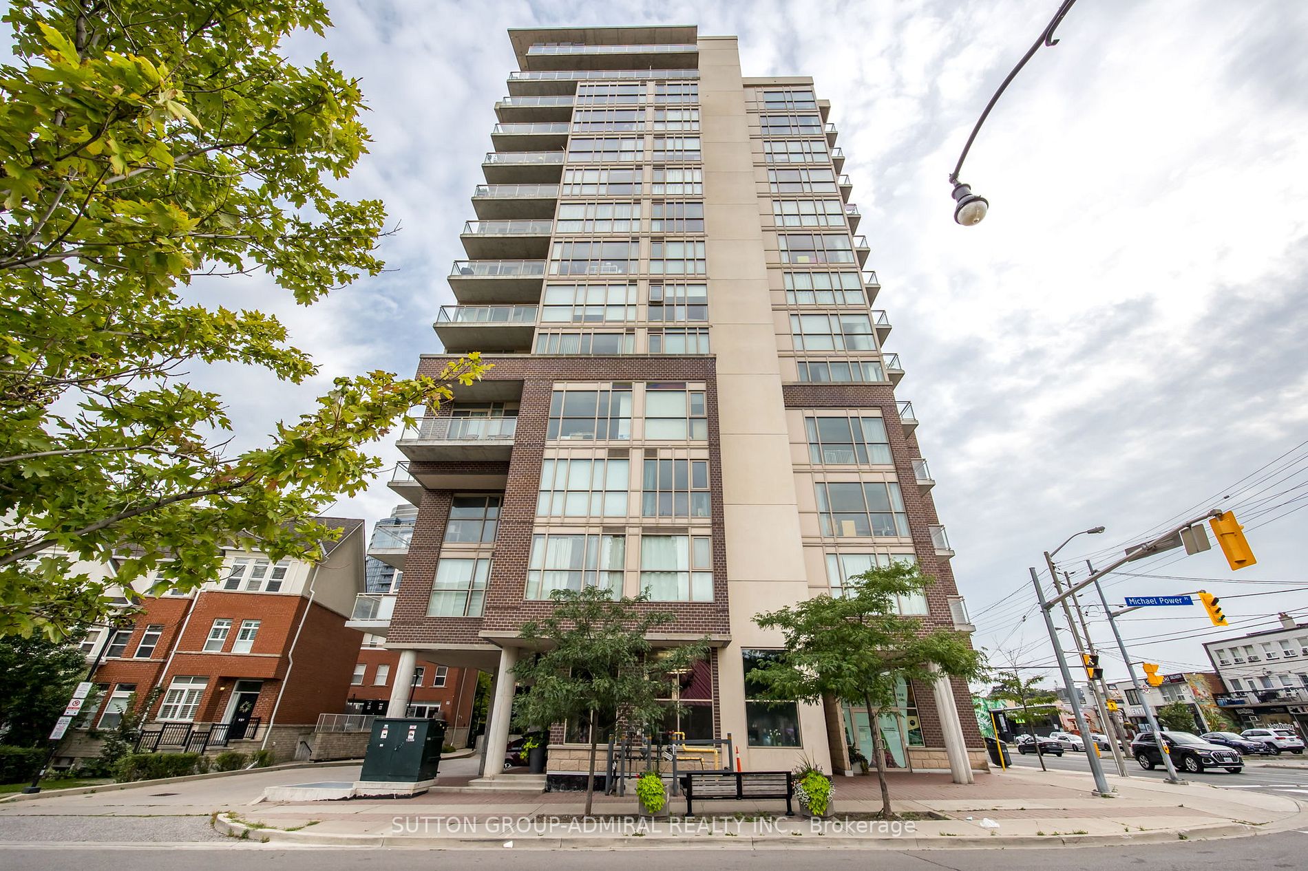 5101 Dundas St W, #407