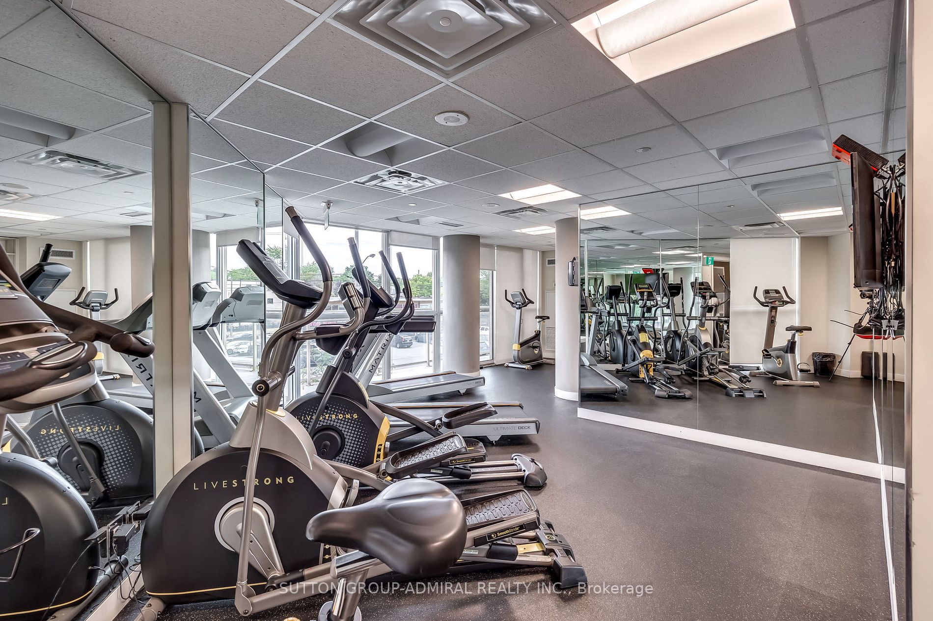 5101 Dundas St W, #407