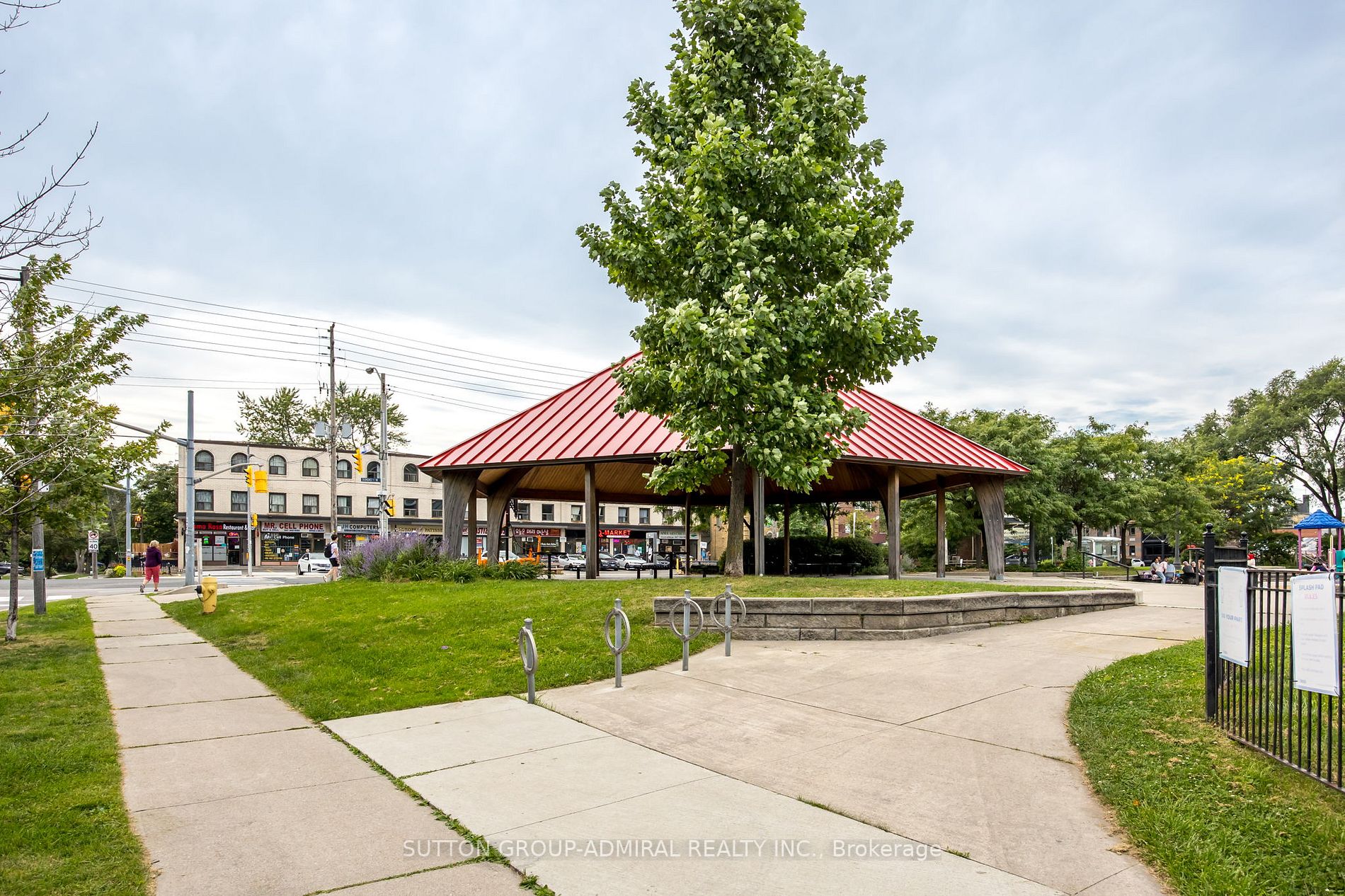 5101 Dundas St W, #407