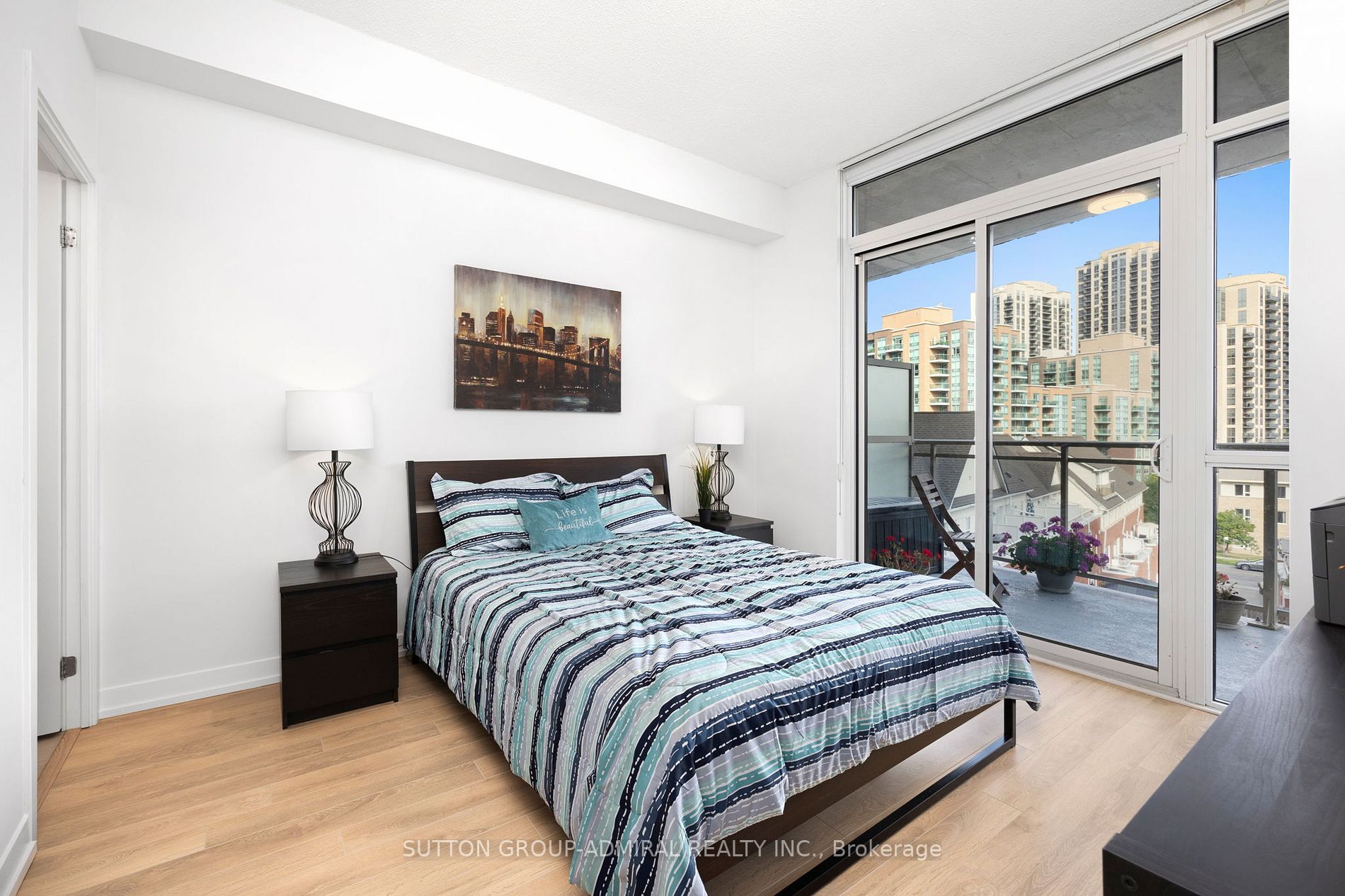 5101 Dundas St W, #407