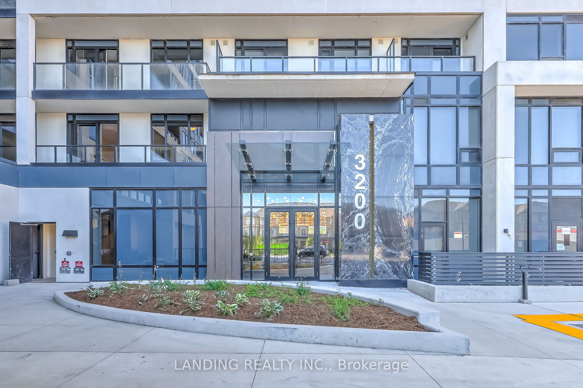 3200 William Coltson Ave, #108