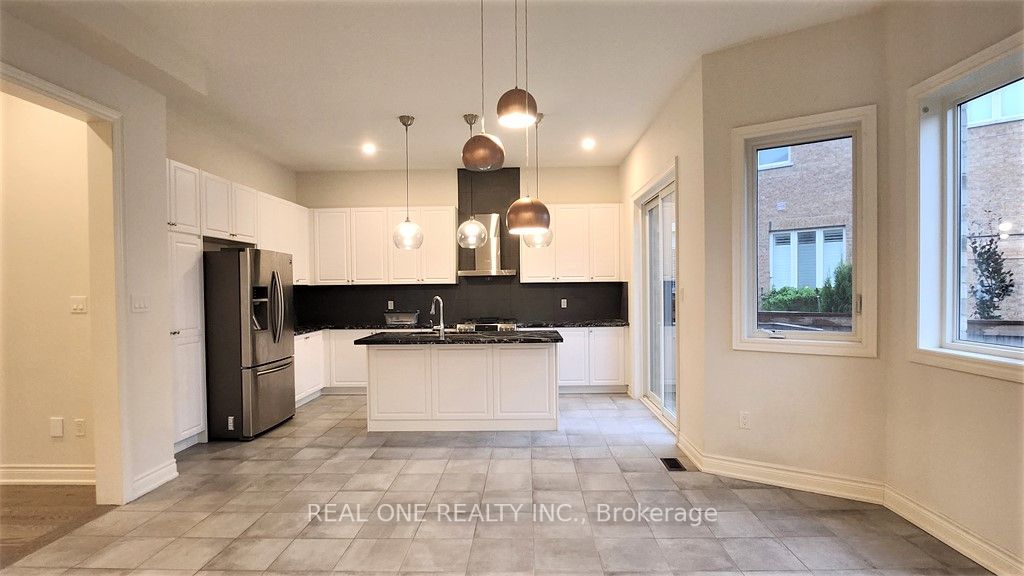 3300 Meadow Marsh Crescent