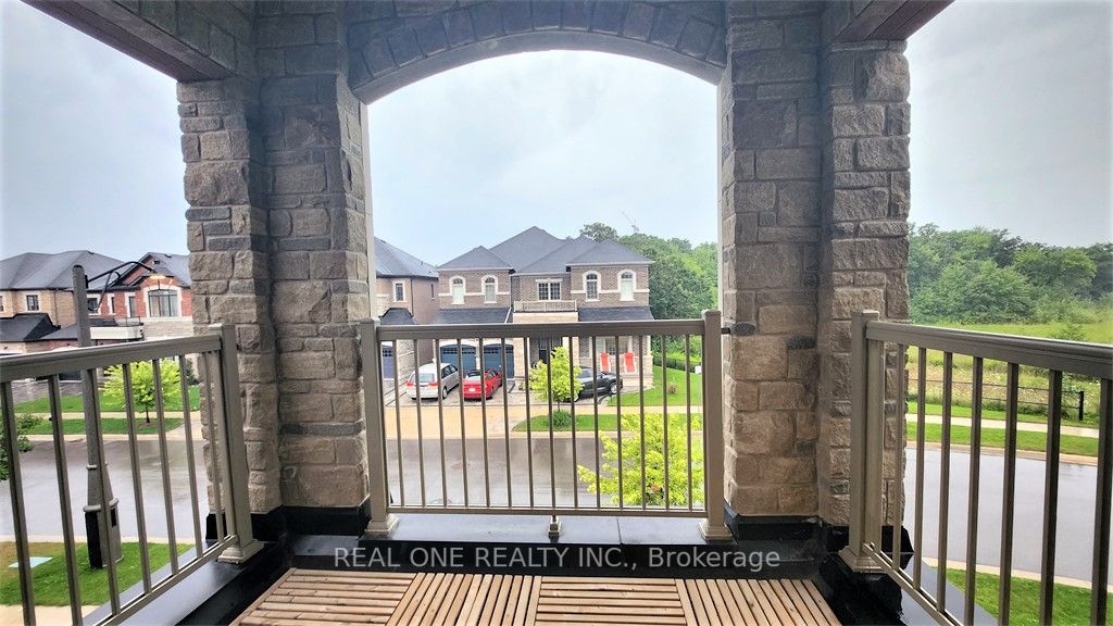 3300 Meadow Marsh Crescent