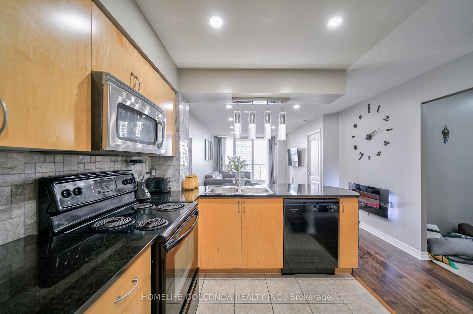 4090 Living Arts Dr, #708