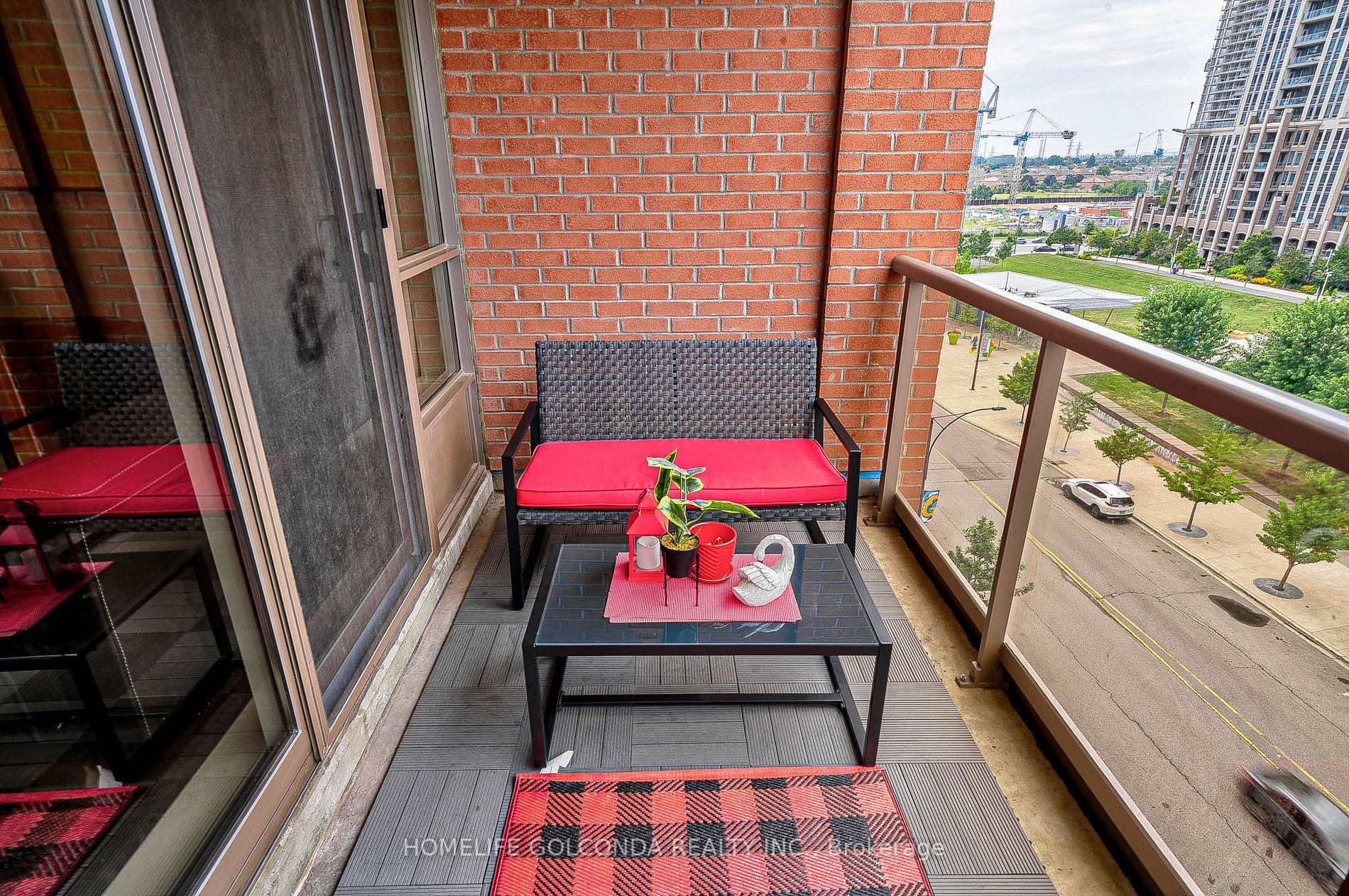 4090 Living Arts Dr, #708