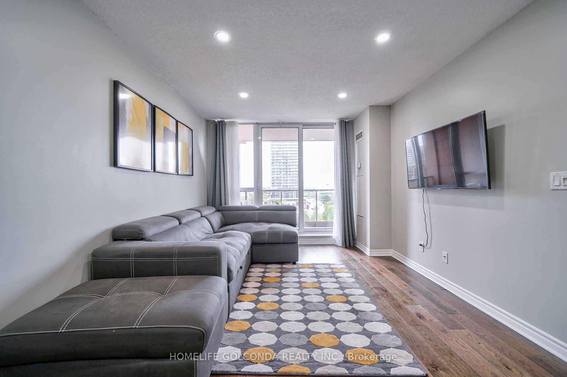 4090 Living Arts Dr, #708