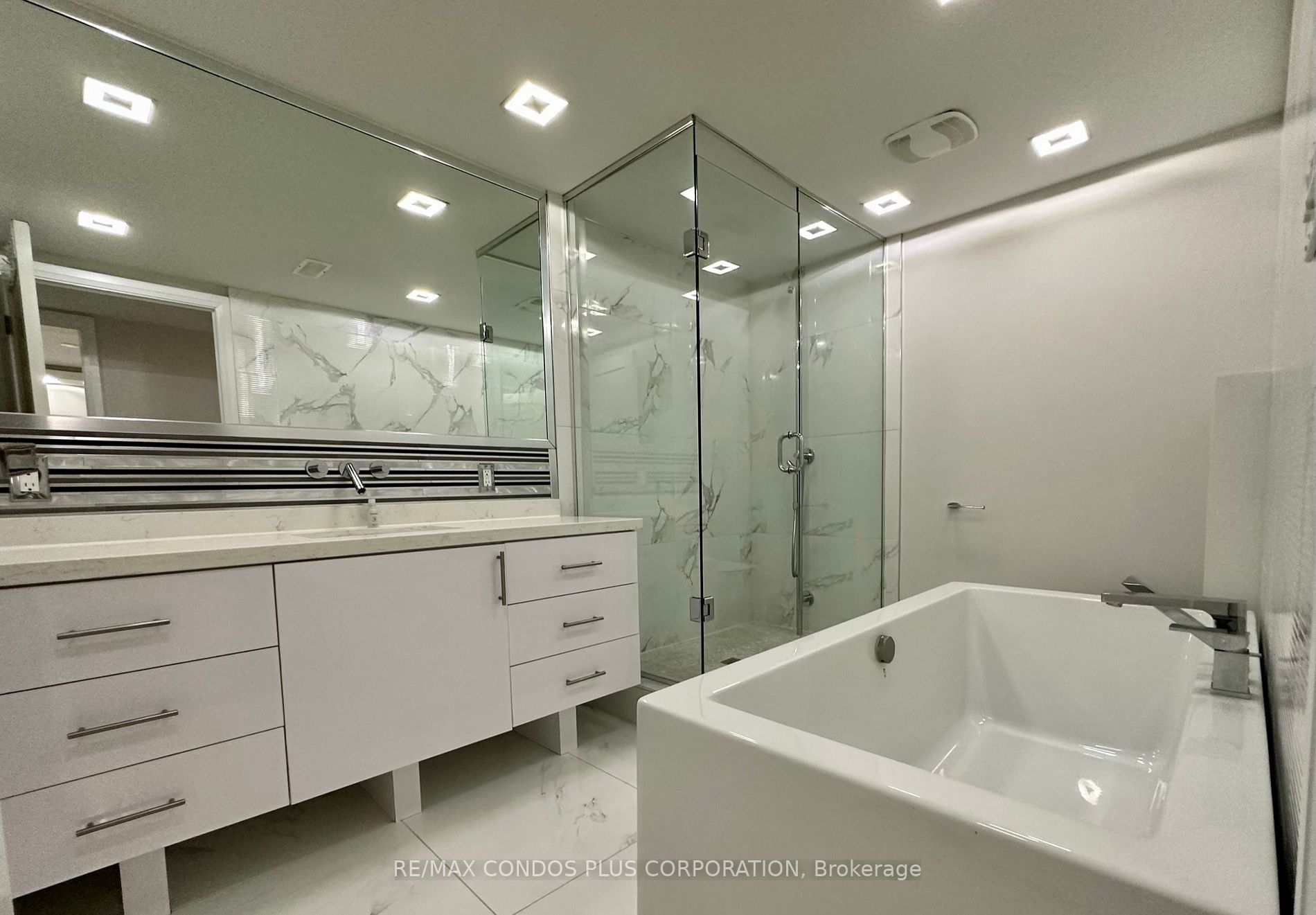 2045 Lake Shore Blvd W, #2904