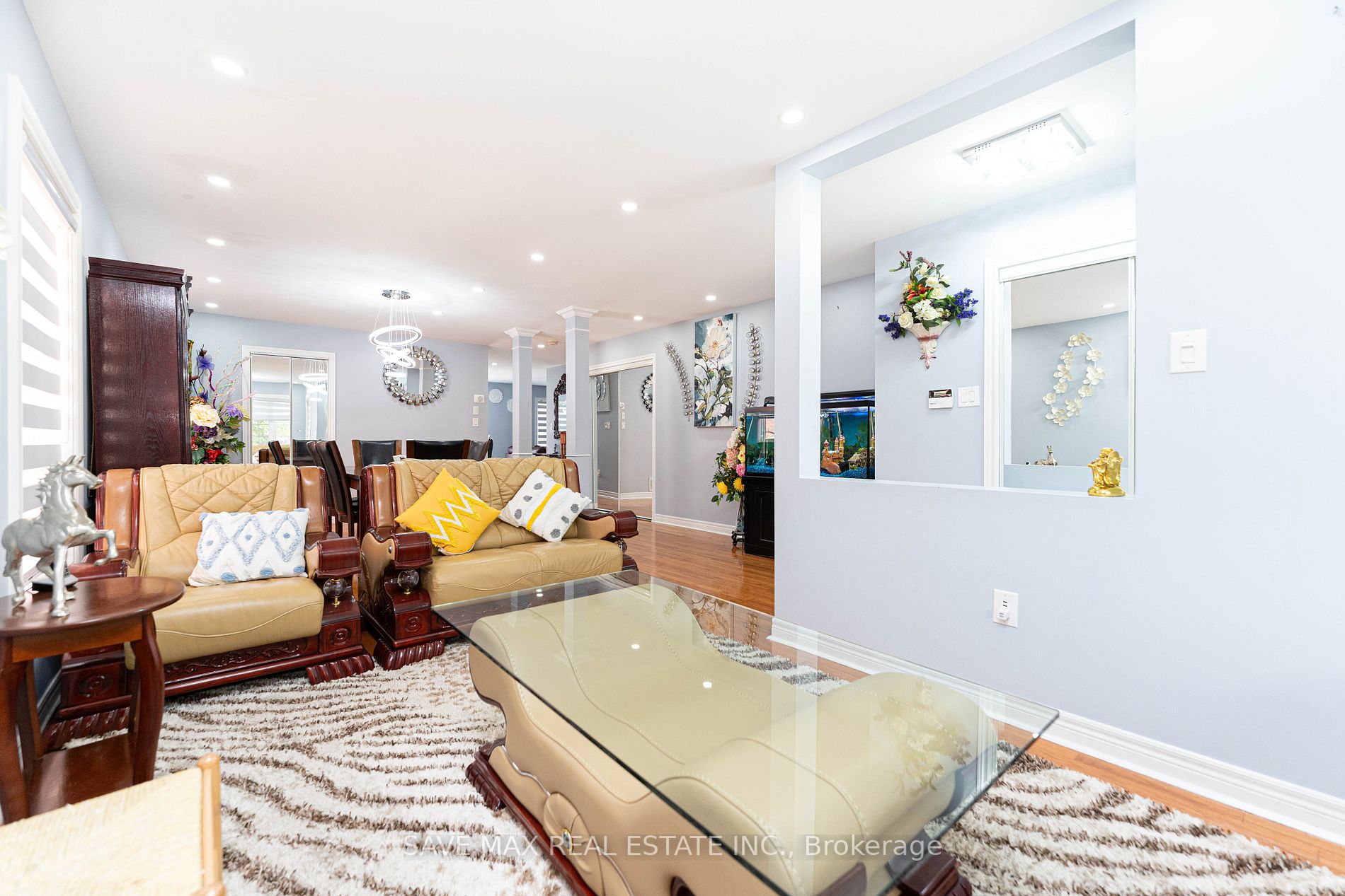 3 Fairhill Ave