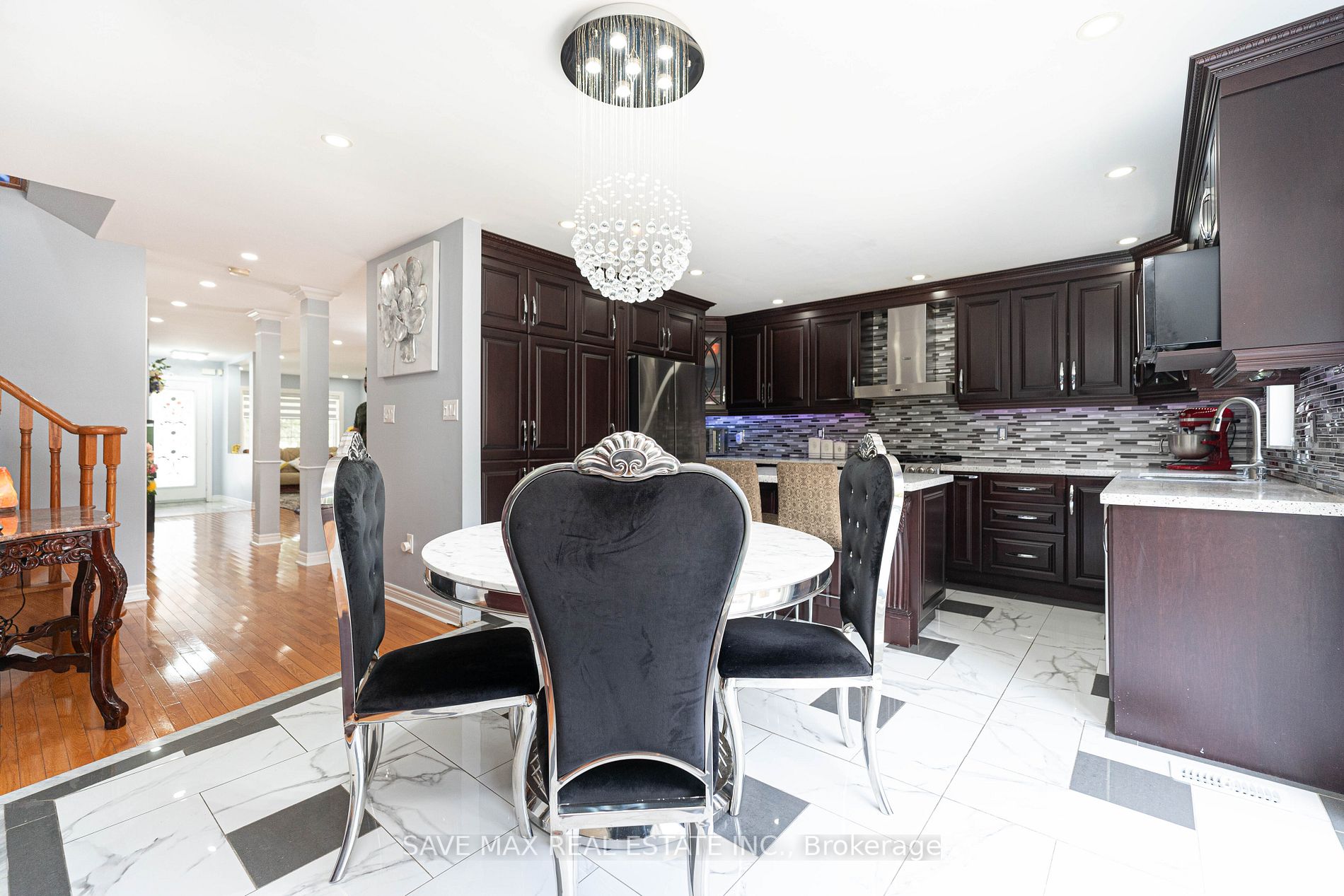 3 Fairhill Ave