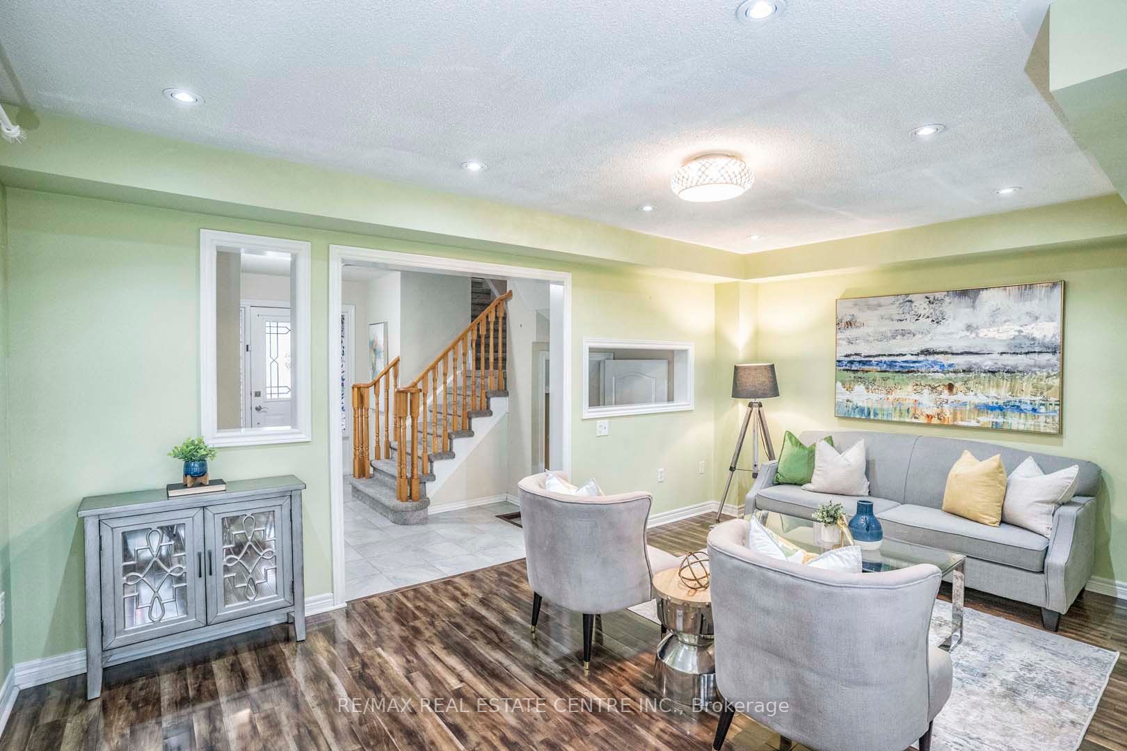 67 Quarry Edge Drive