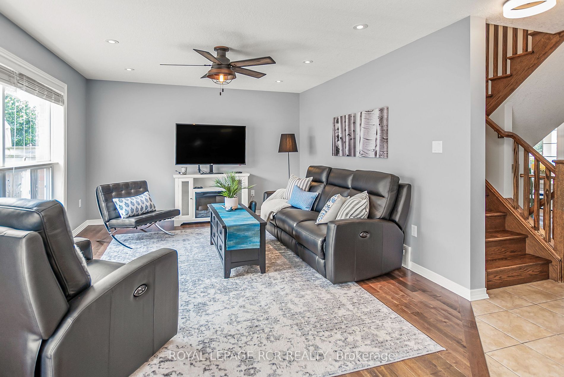 9 Aiken Crescent