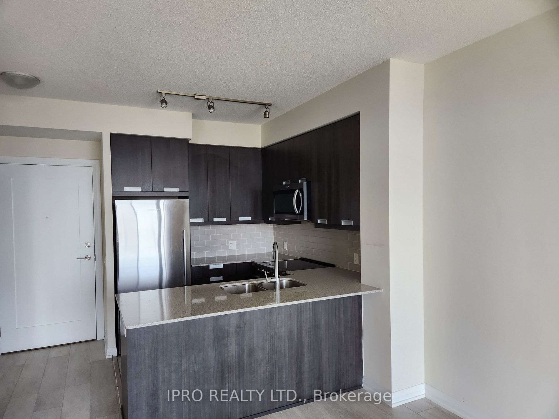 35 Watergarden Drive #3212