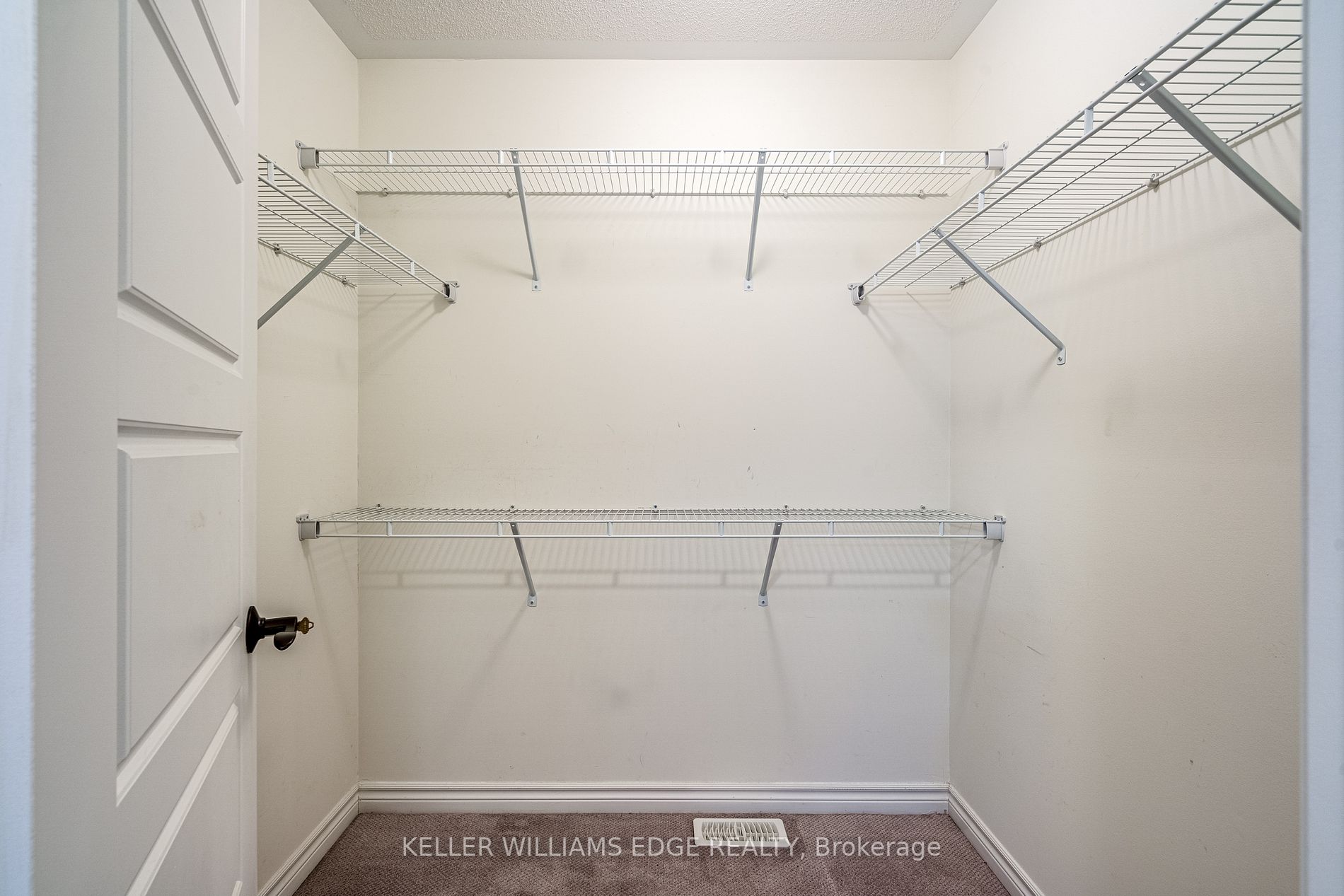 240 Chilver Heights
