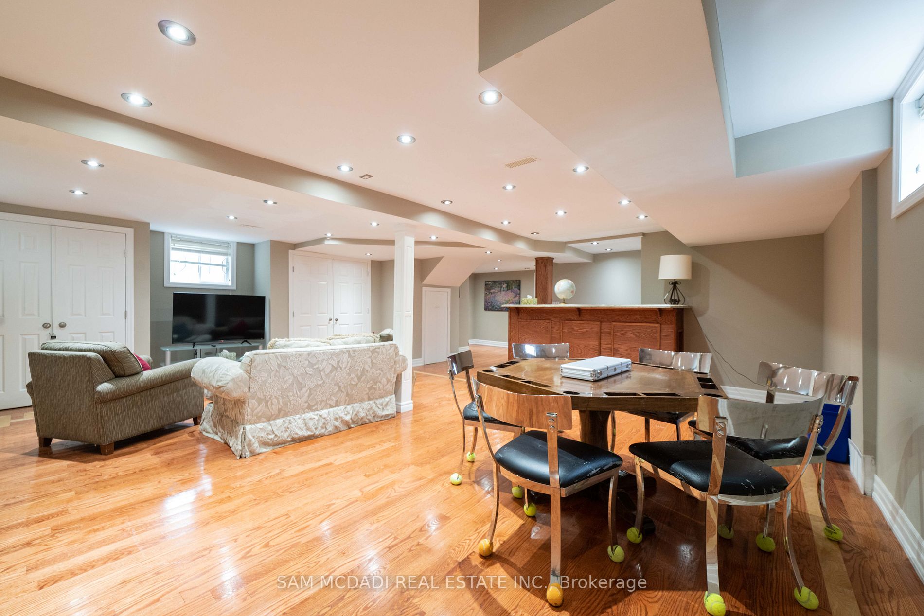 1142 Garden Rd