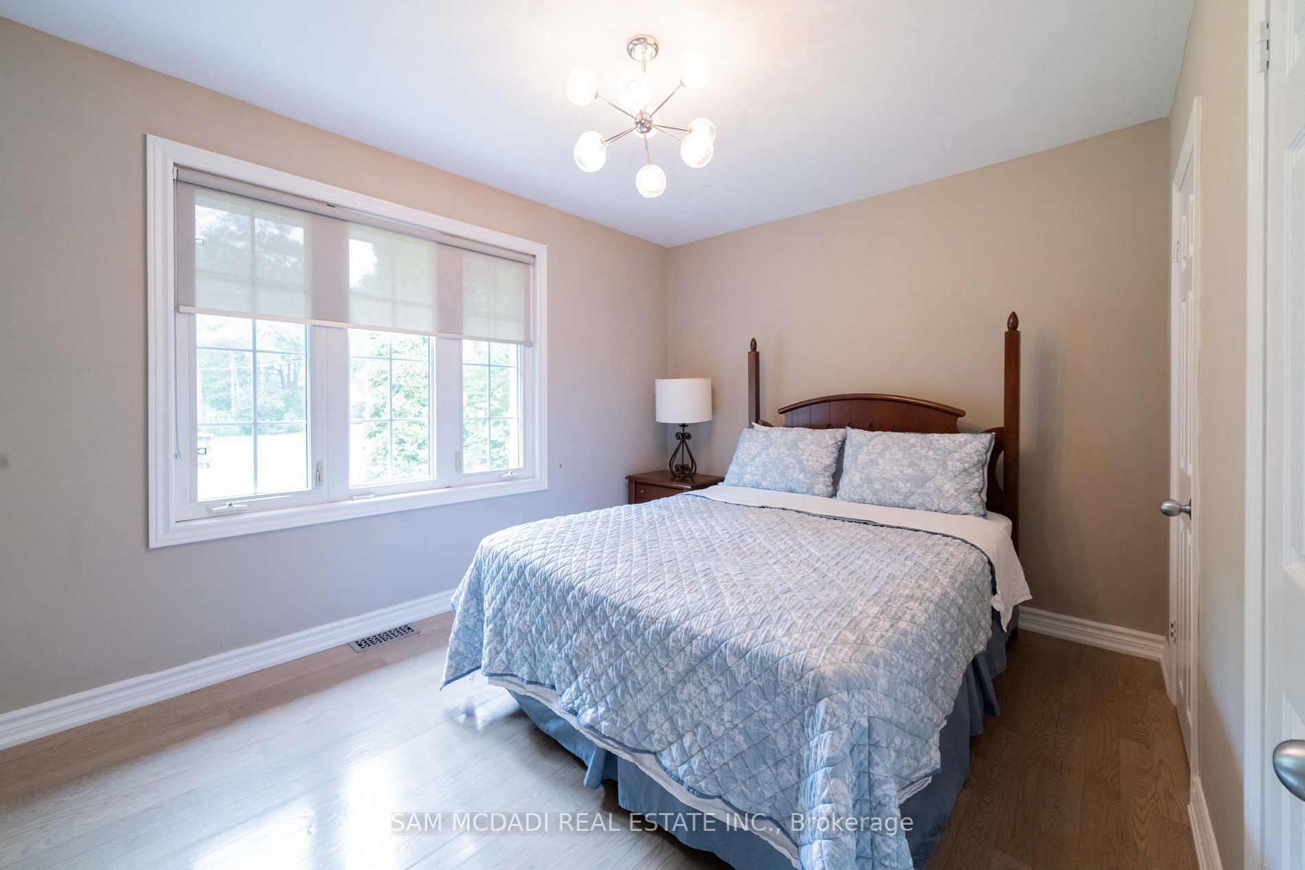 1142 Garden Rd