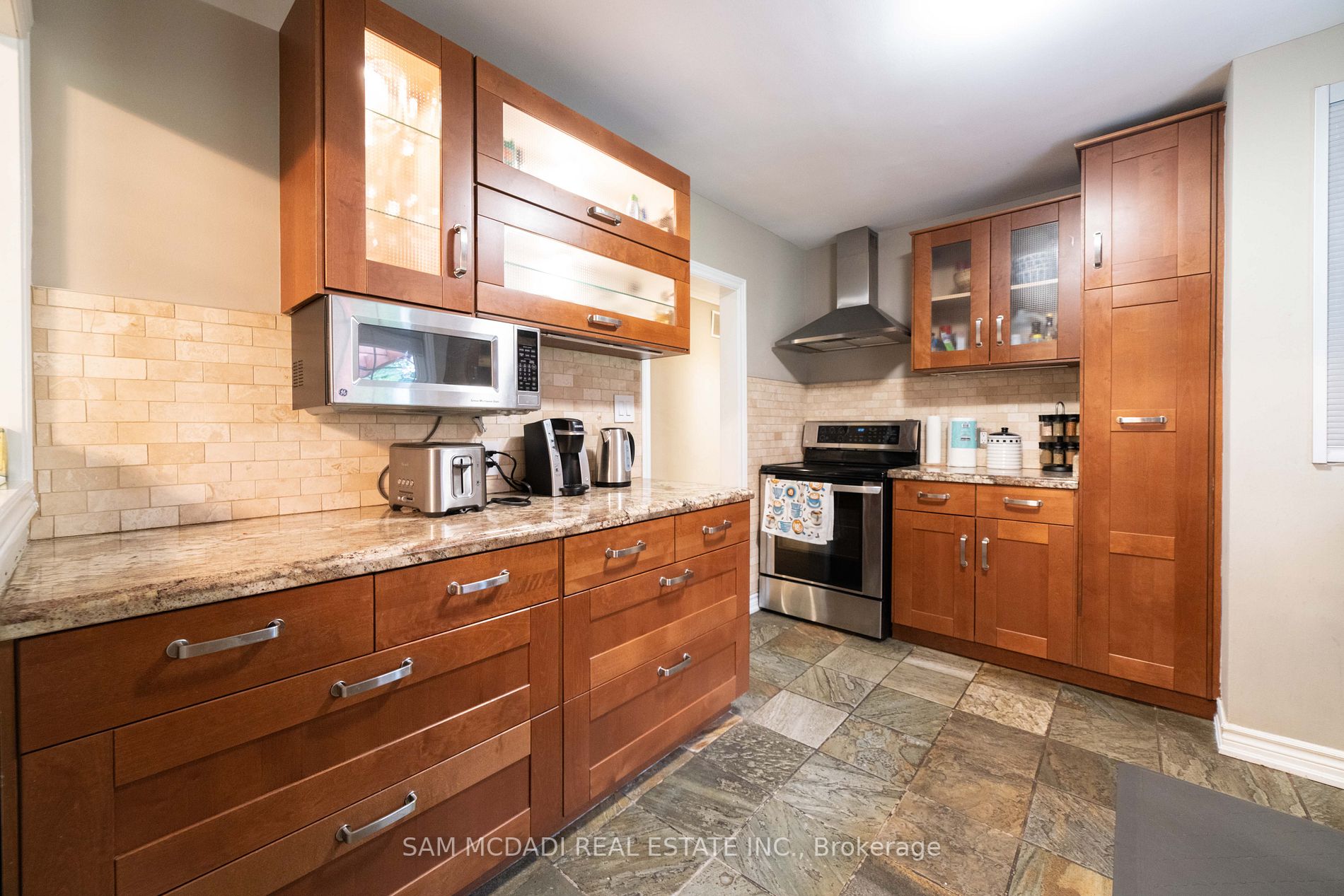 1142 Garden Rd