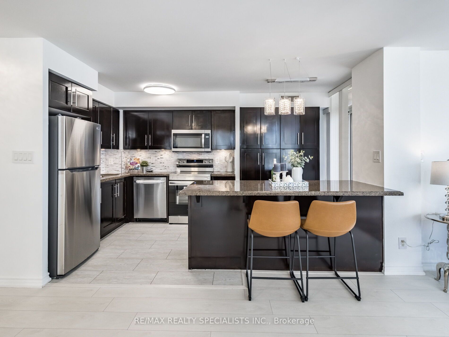 3880 Duke Of York Blvd, #1906