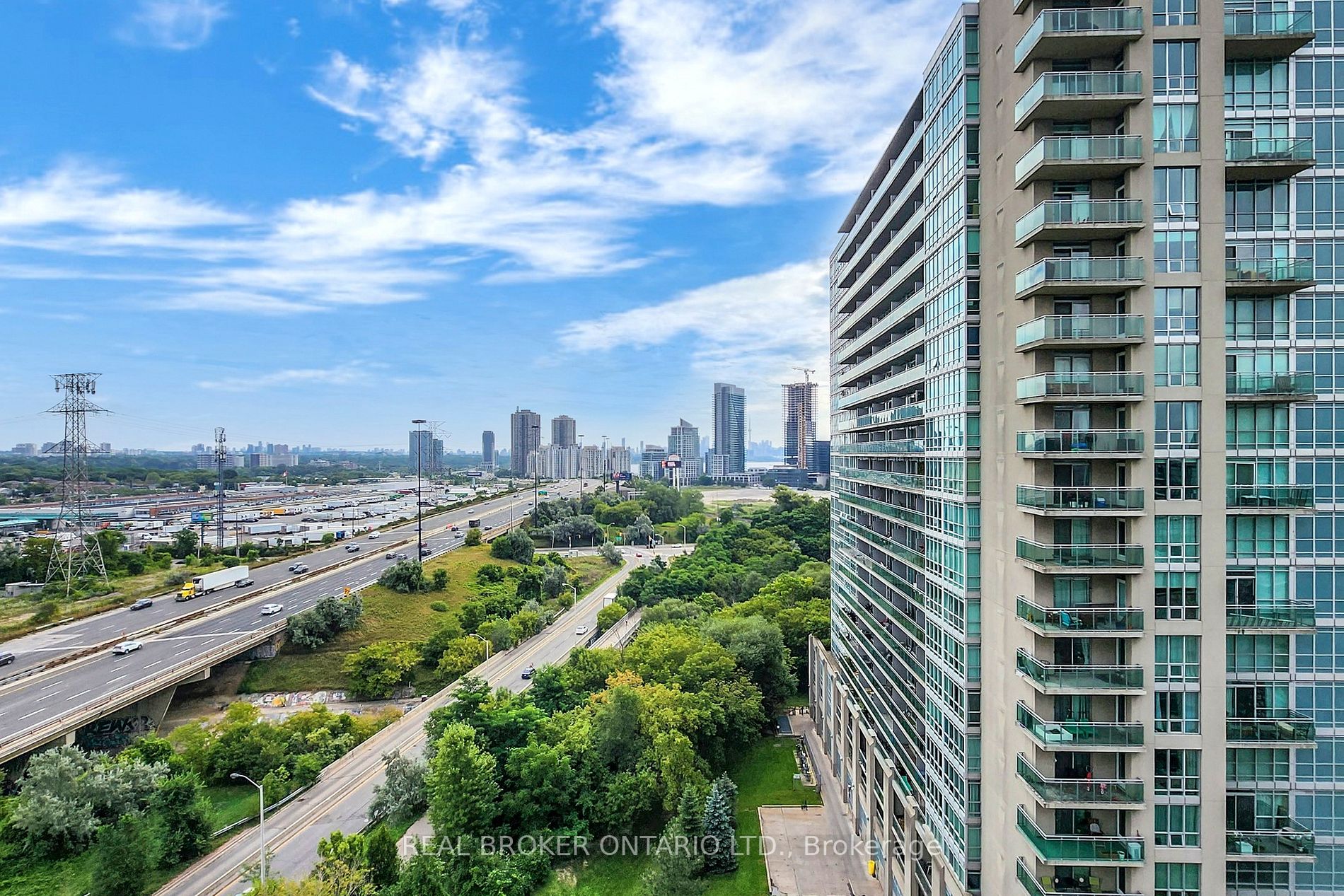 250 Manitoba Street, #728