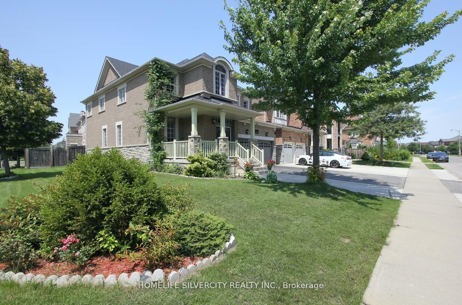 2 Watchman Rd