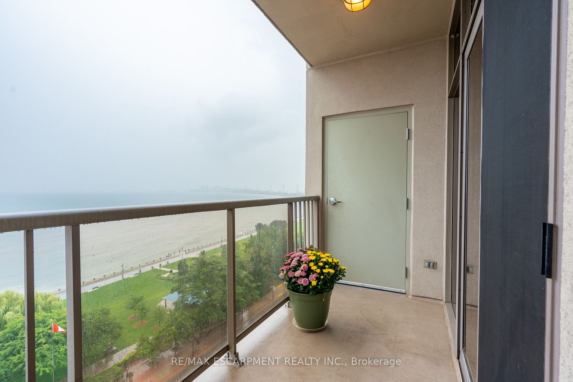 1477 Lakeshore Road, #1003
