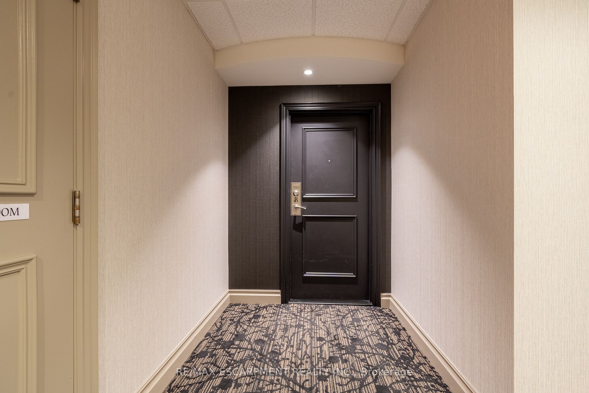 1477 Lakeshore Road, #1003