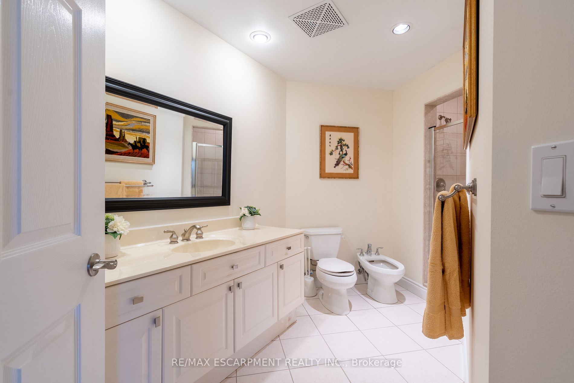 1477 Lakeshore Road, #1003