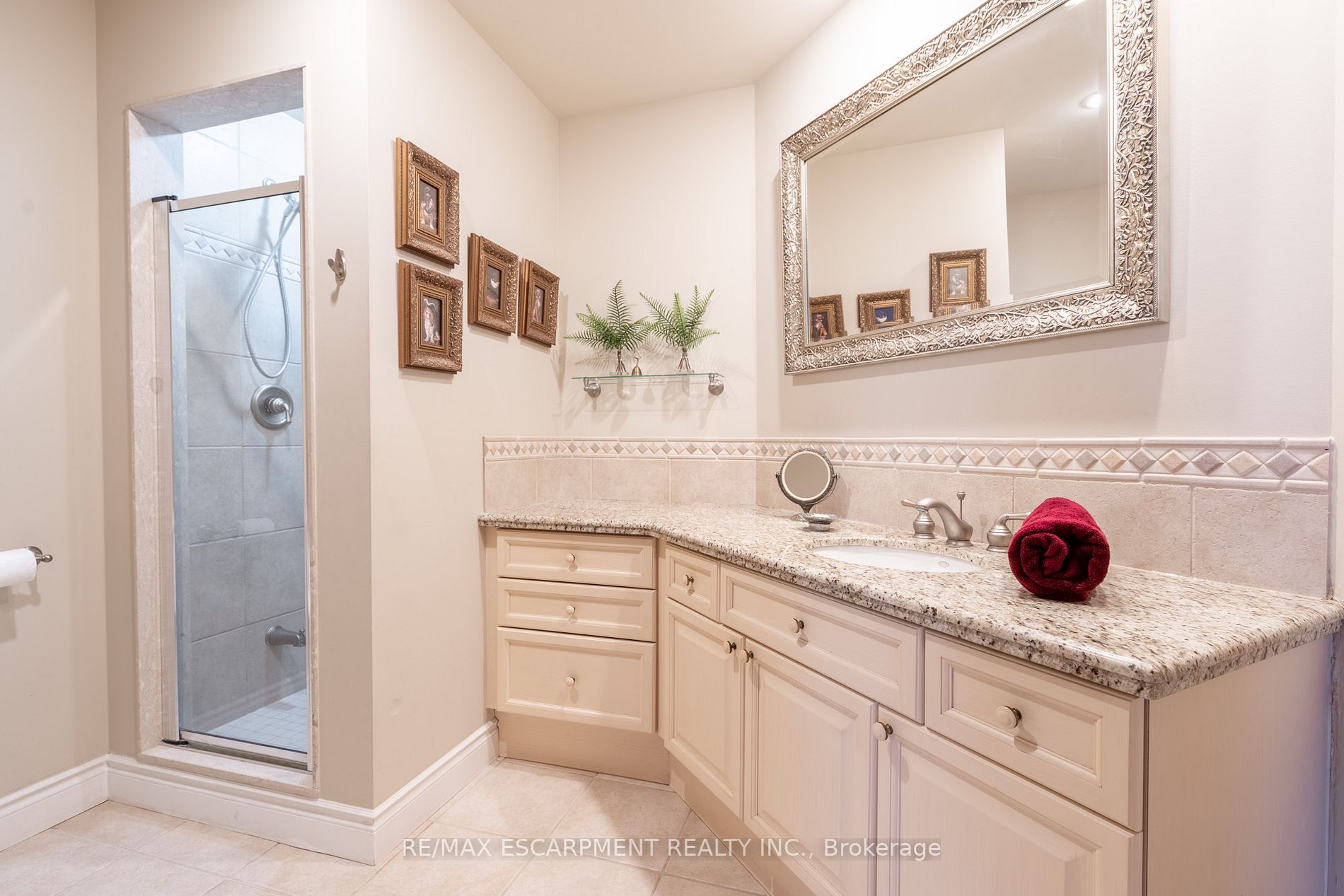 1477 Lakeshore Road, #1003
