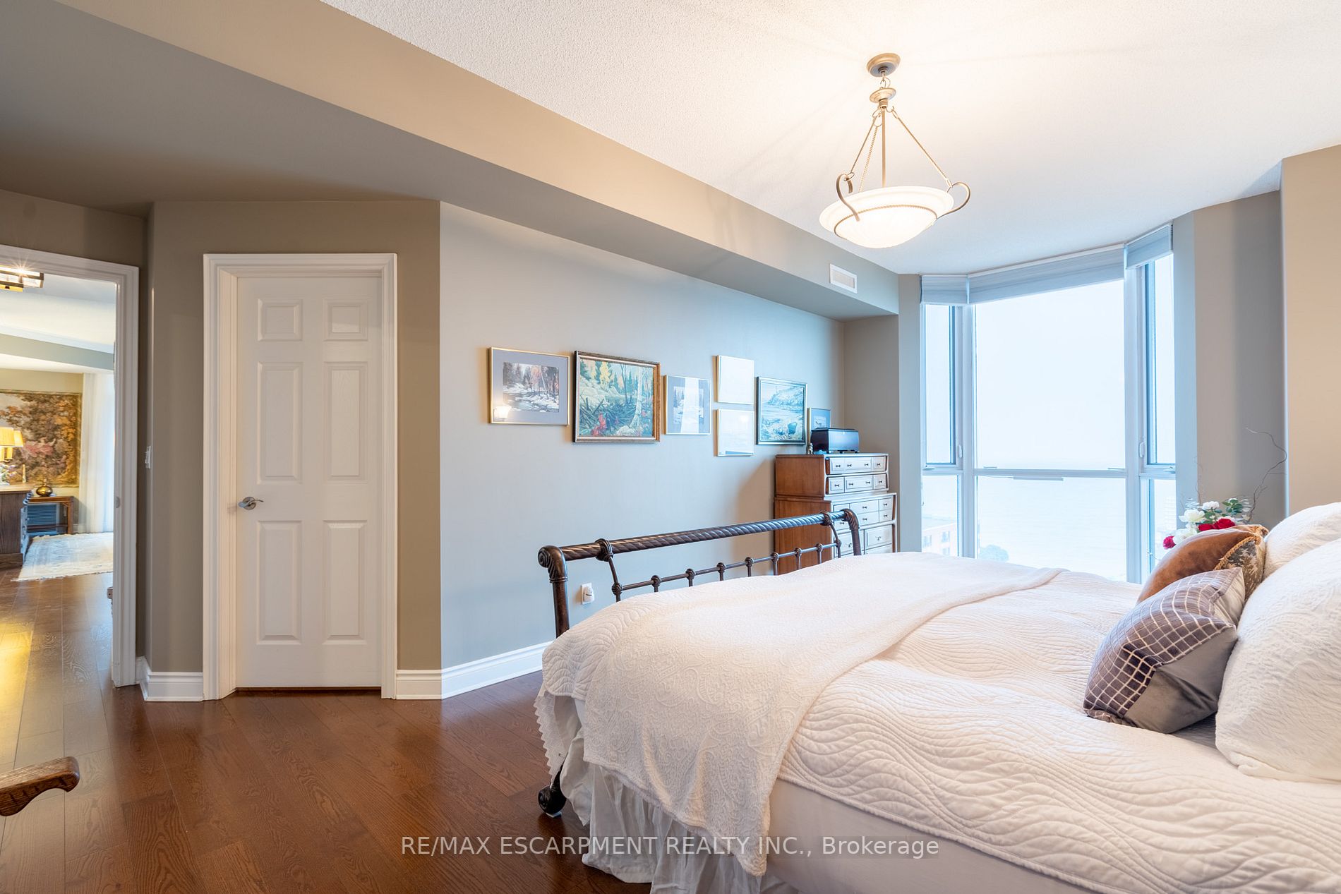 1477 Lakeshore Road, #1003