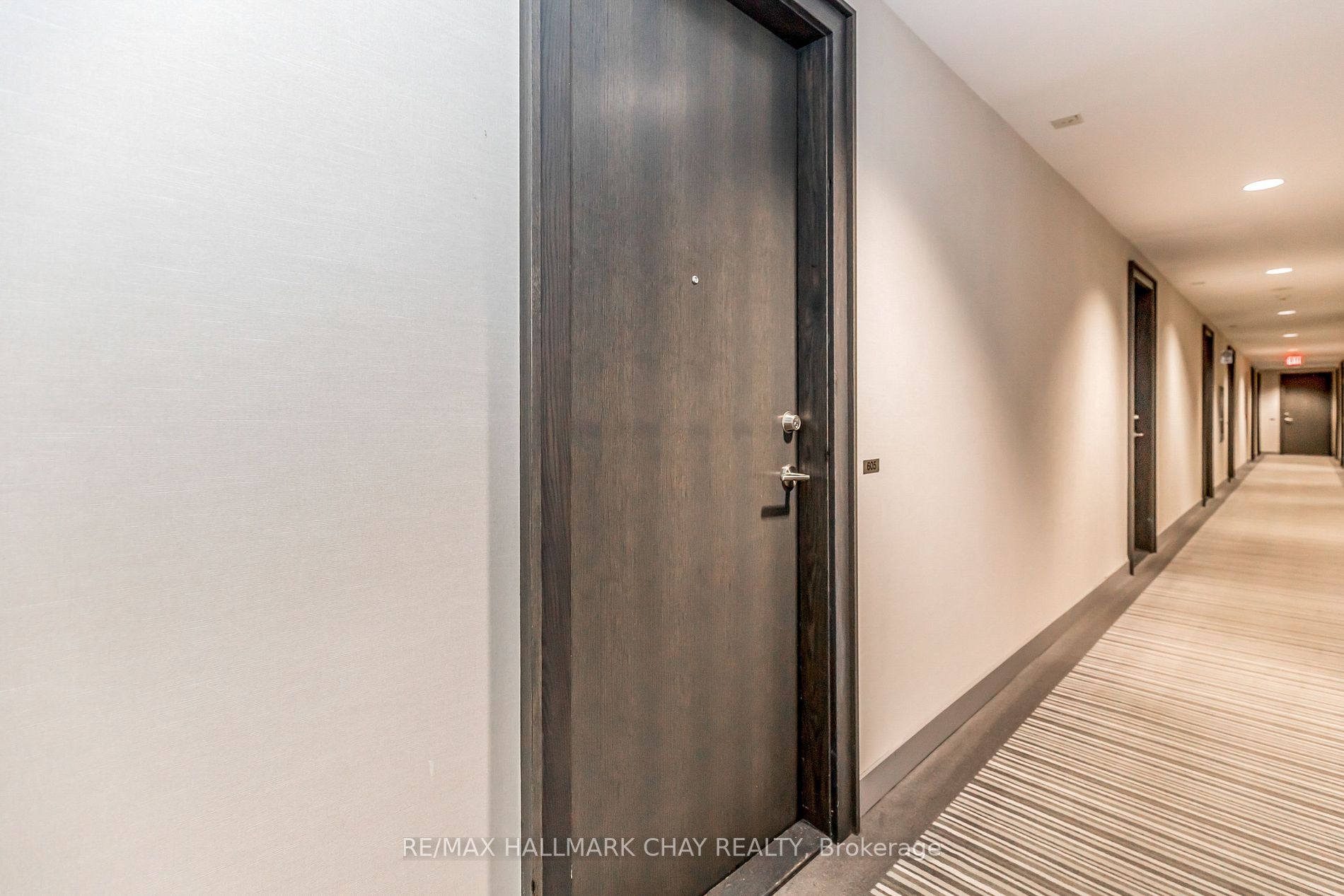 105 The Queensway Ave W, #605