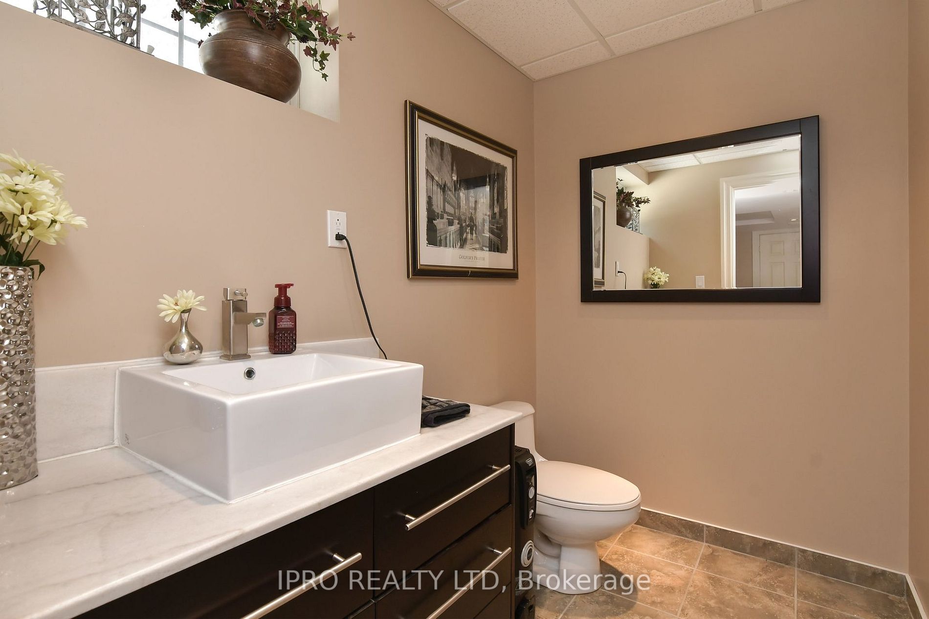 3726 Escarpment Sdrd