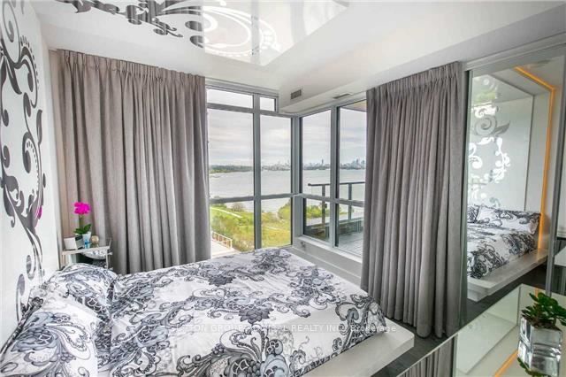 59 Annie Craig Drive, #803