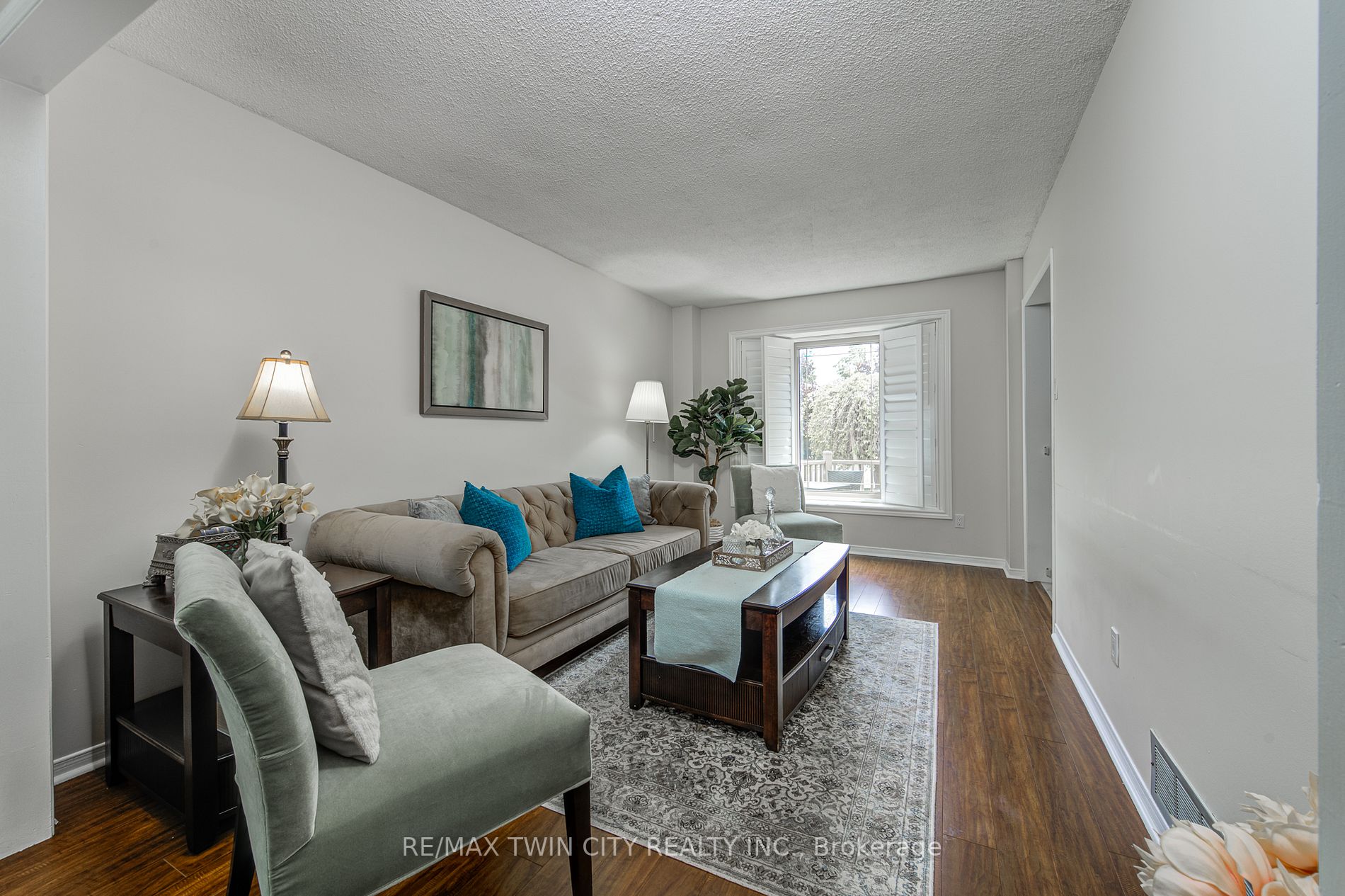 3263 Galbraith Dr