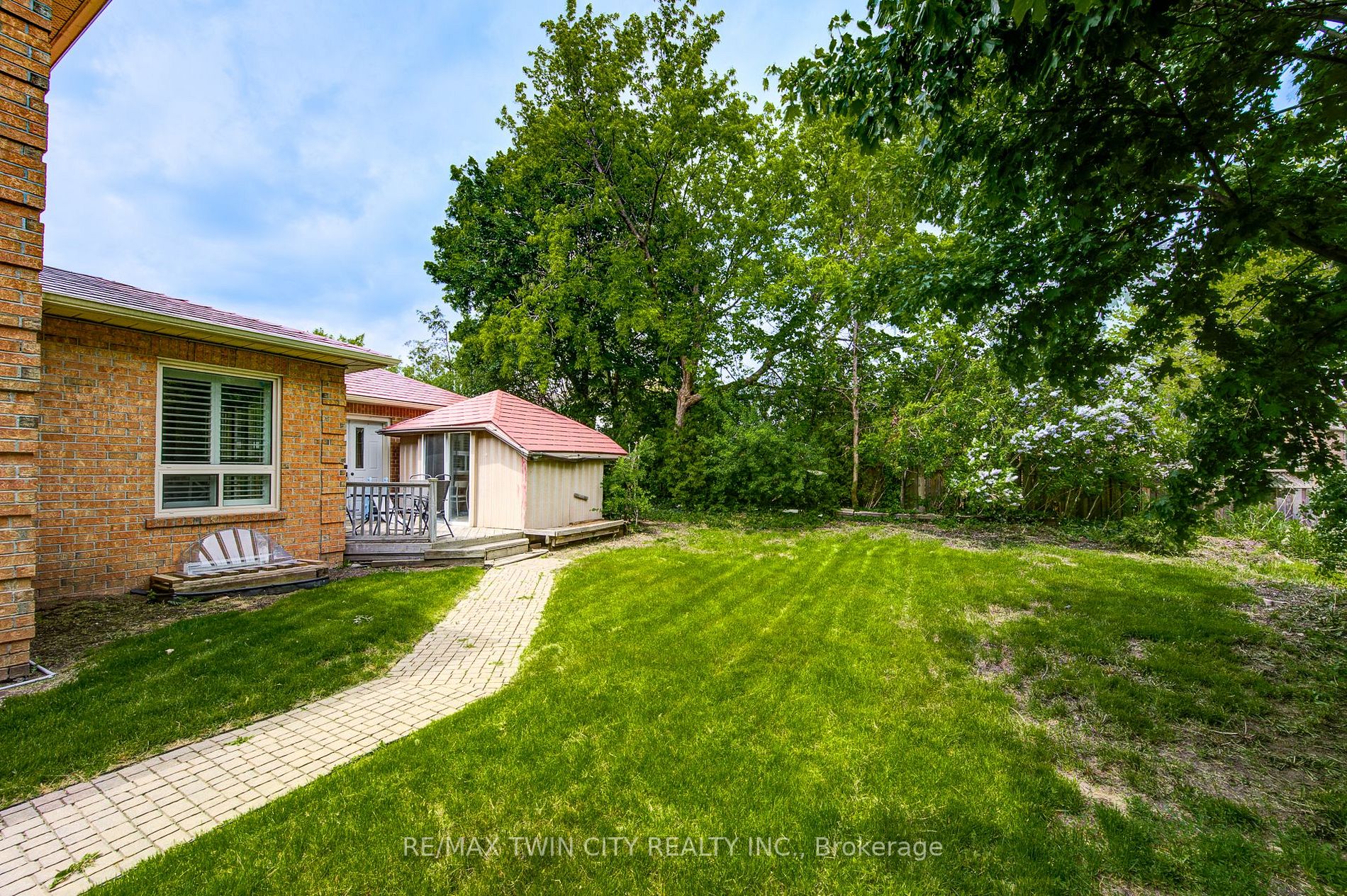 3263 Galbraith Dr