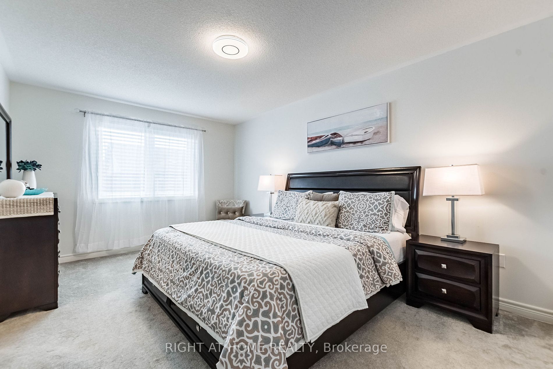 1076 Urell Way