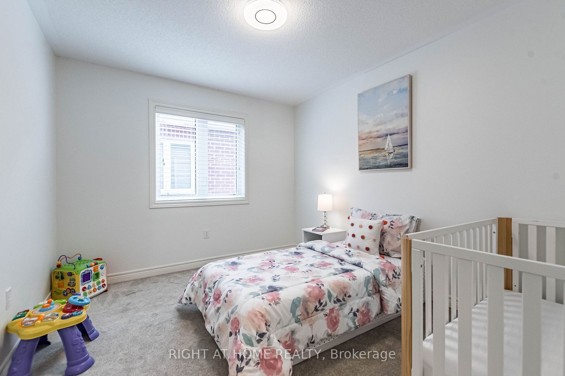 1076 Urell Way