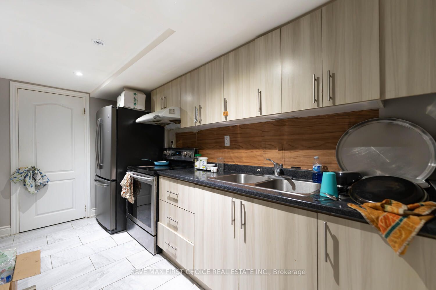 10 Ebury Dr