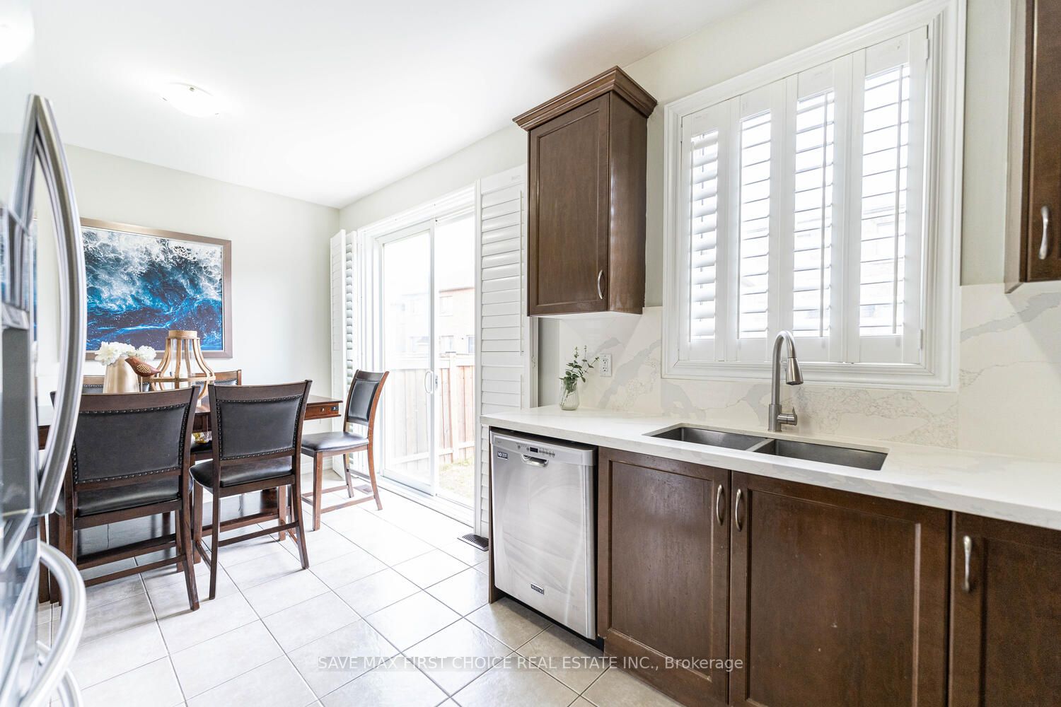 10 Ebury Dr