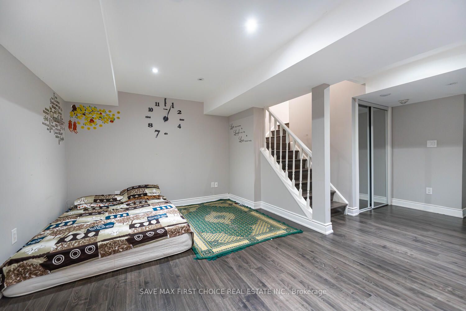 10 Ebury Dr