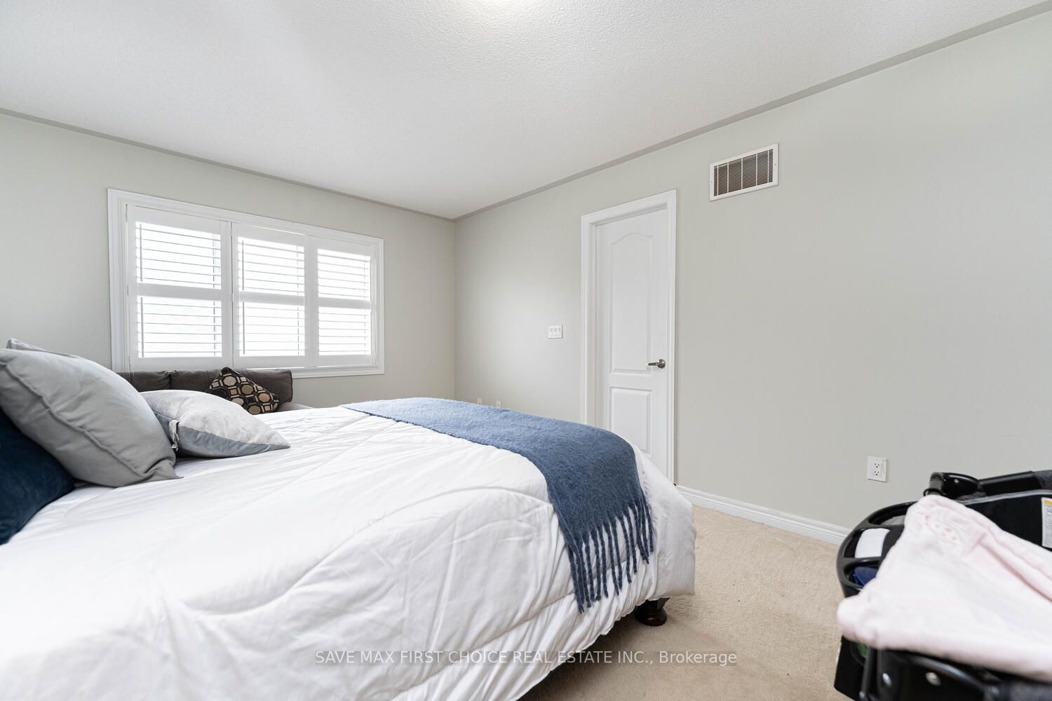 10 Ebury Dr