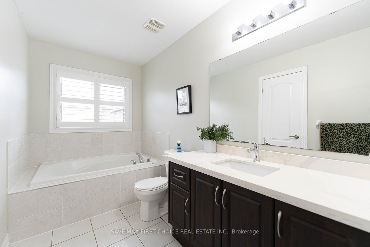 10 Ebury Dr